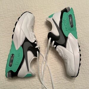 Women’s Nike Air Max Excee